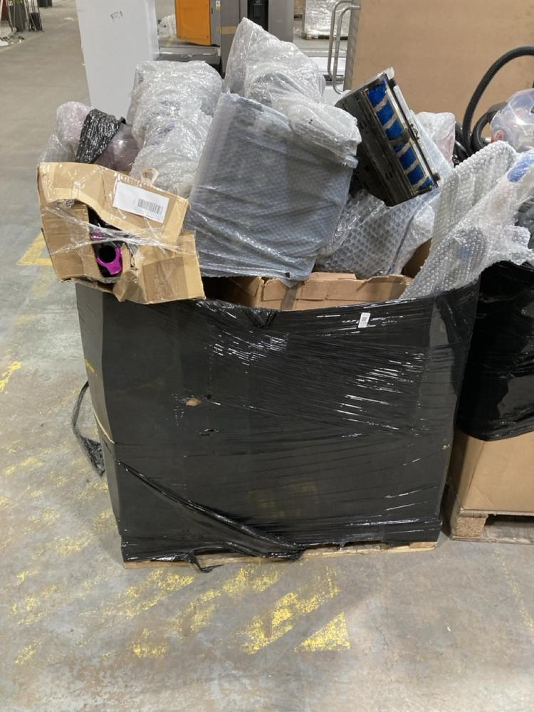 Lot 1026  
            Chesterfield SR38 - Collection or Optional Delivery Available 

                
PALLET OF ASSORTED ITEMS TO INCLUDE VAX VACUUM IN GREY (LOCATION: SR37)