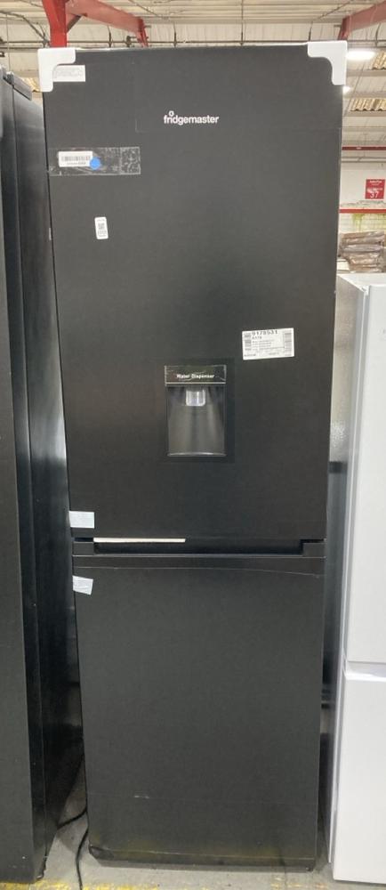Lot 1059  
            Chesterfield SR38 - Collection or Optional Delivery Available 

                
FRIDGEMASTER 256L 50/50 FRIDGE FREEZER IN BLACK - MODEL NO. MC55251DEB - ORIGINAL...