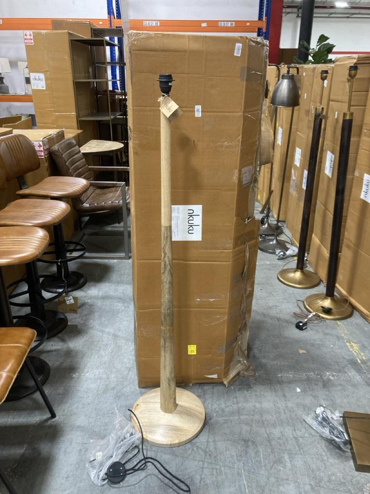 Lot 105  
            Chesterfield SR38 - Collection or Optional Delivery Available 

                
NKUKU SAHAR MANGO WOOD FLOOR LAMP - NATURAL - ONE SIZE - ITEM NO. SL3501 - ORIGIN...