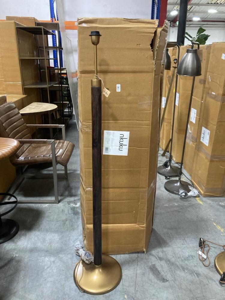 Lot 107  
            Chesterfield SR38 - Collection or Optional Delivery Available 

                
NKUKU DIGHA WOOD & METAL FLOOR LAMP - DARK STAIN & ANTIQUE BRASS - ITEM NO. DL580...