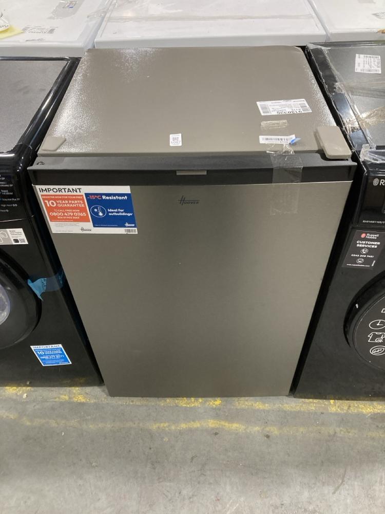 Lot 1087  
            Chesterfield SR38 - Collection or Optional Delivery Available 

                
HOOVER H-FREEZE 300 UNDER COUNTER FREEZER IN SILVER - MODEL NO. HONUQ2L58EXK - OR...