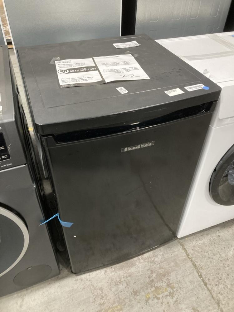 Lot 1134  
            Chesterfield SR38 - Collection or Optional Delivery Available 

                
RUSSELL HOBBS UNDER COUNTER FREEZER IN BLACK - MODEL NO RH85UCFZ552E1B - ORIGINAL...