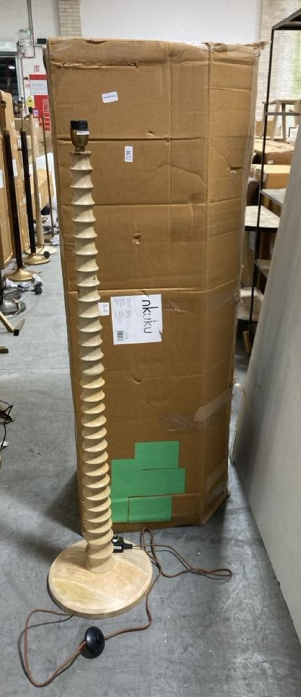 Lot 116  
            Chesterfield SR38 - Collection or Optional Delivery Available 

                
AVISA MANGO WOOD FLOOR LAMP - NATURAL - ONE SIZE - ITEM NO. AL4101 - ORIGINAL RRP...