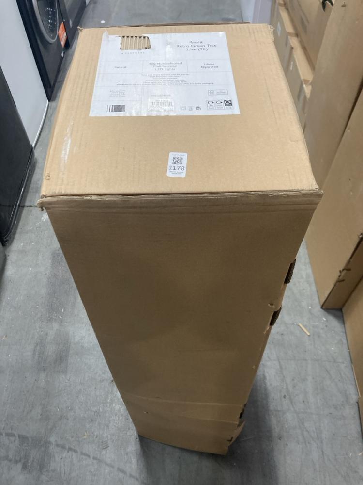 Lot 1178  
            Chesterfield SR38 - Collection or Optional Delivery Available 

                
JOHN LEWIS 7FT PRE LIT RETRO GREEN TREE (LOCATION: SR37)