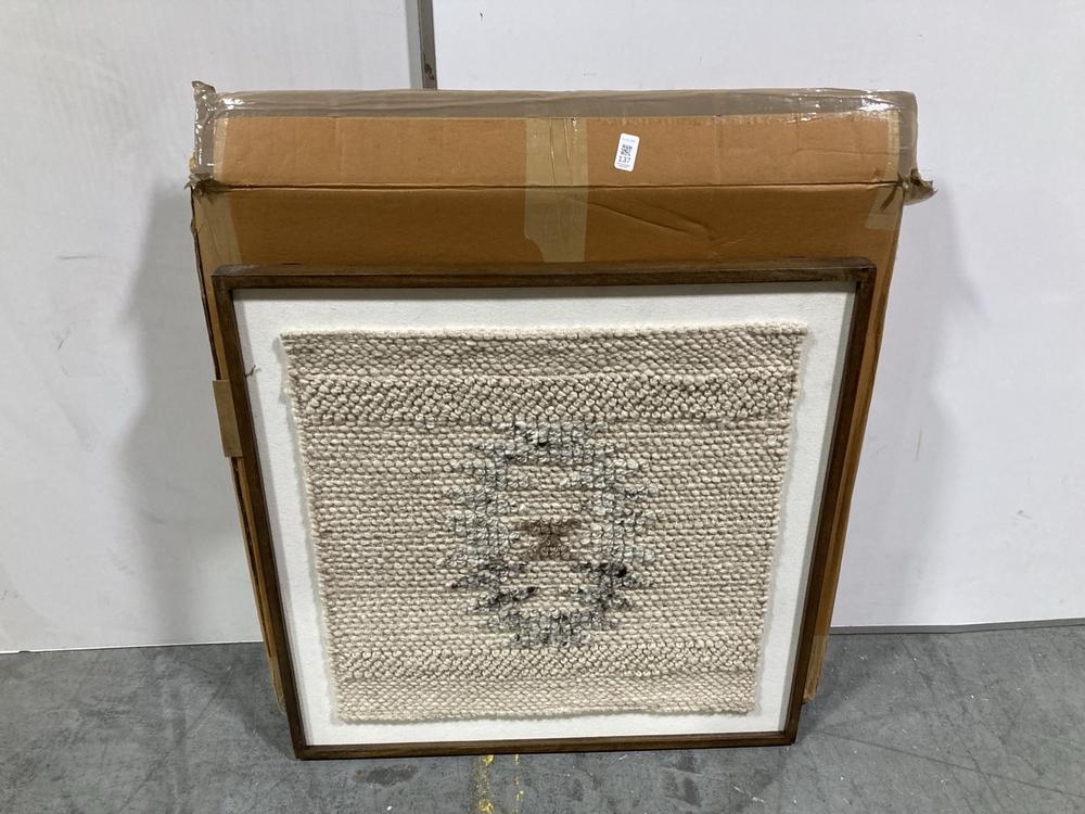 Lot 137  
            Chesterfield SR38 - Collection 

                
NKUKU LENA TEXTURED WALL ART - OFF WHITE - ITEM NO. LW0201 - ORIGINAL RRP £250 (C...