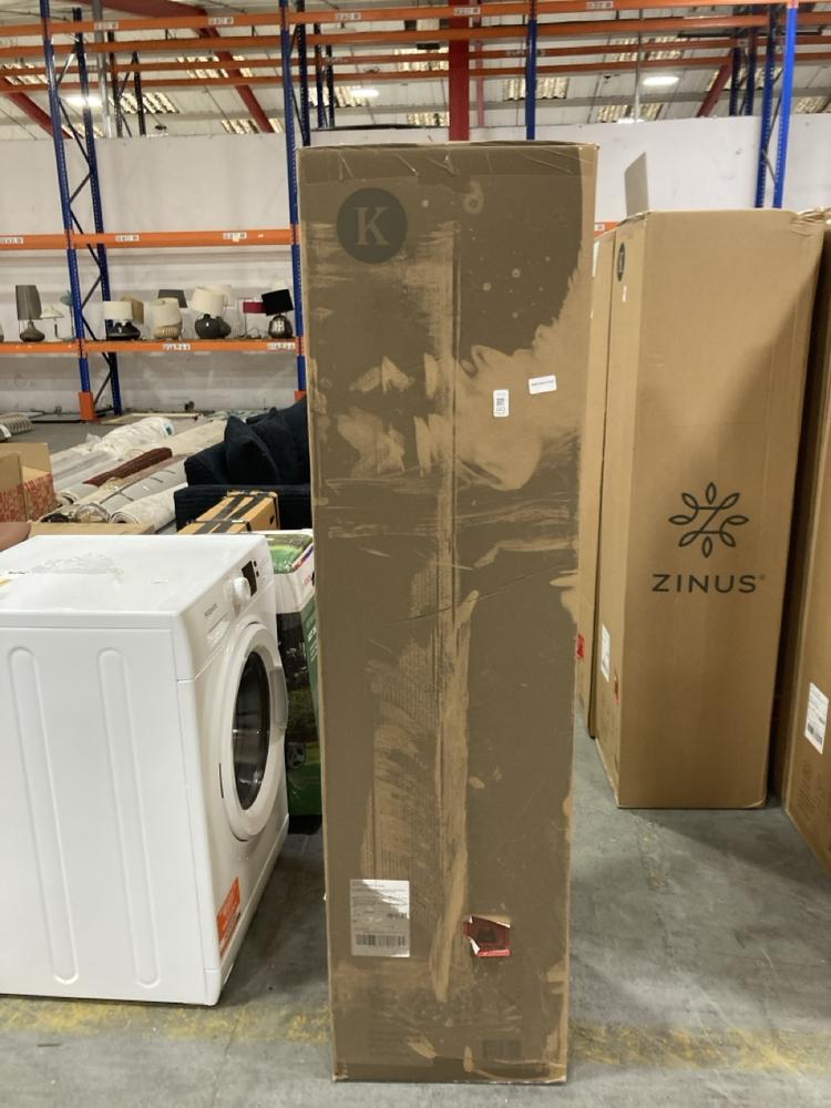 Lot 163  
            Chesterfield SR38 - Collection or Optional Delivery Available 

                
ZINUS MEMORY FOAM MATTRESS SIZE KING 150 X 200 X 25 CM IN WHITE - MODEL NO. AK-BT...