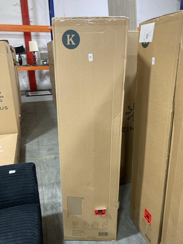 Lot 171  
            Chesterfield SR38 - Collection or Optional Delivery Available 

                
ZINUS MEMORY FOAM MATTRESS SIZE KING 150 X 200 X 25 CM IN WHITE - MODEL NO. AK-BT...