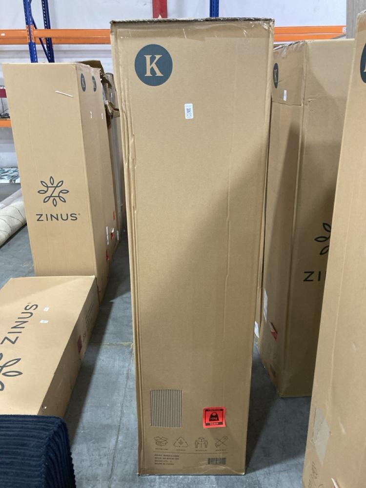 Lot 172  
            Chesterfield SR38 - Collection or Optional Delivery Available 

                
ZINUS MEMORY FOAM MATTRESS SIZE KING 150 X 200 X 25 CM IN WHITE - MODEL NO. AK-BT...