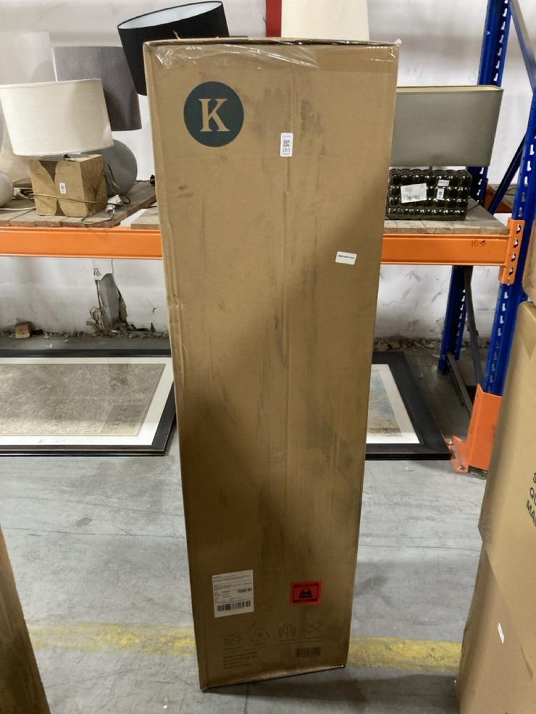 Lot 183  
            Chesterfield SR38 - Collection or Optional Delivery Available 

                
ZINUS MEMORY FOAM MATTRESS SIZE KING 150 X 200 X 25 CM IN WHITE - MODEL NO. AK-BT...