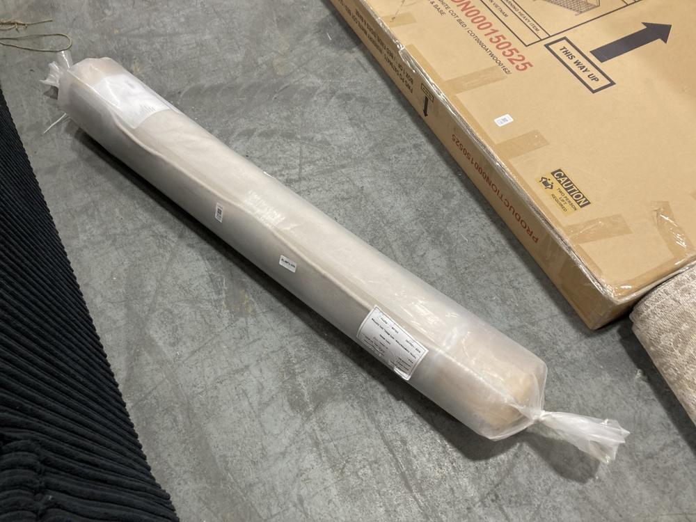 Lot 208  
            Chesterfield SR38 - Collection or Optional Delivery Available 

                
JOHN LEWIS HAND MADE LOOP & RIB WOOL RUG 120 X 180 CM IN PUTTY - ORIGINAL RRP £20...