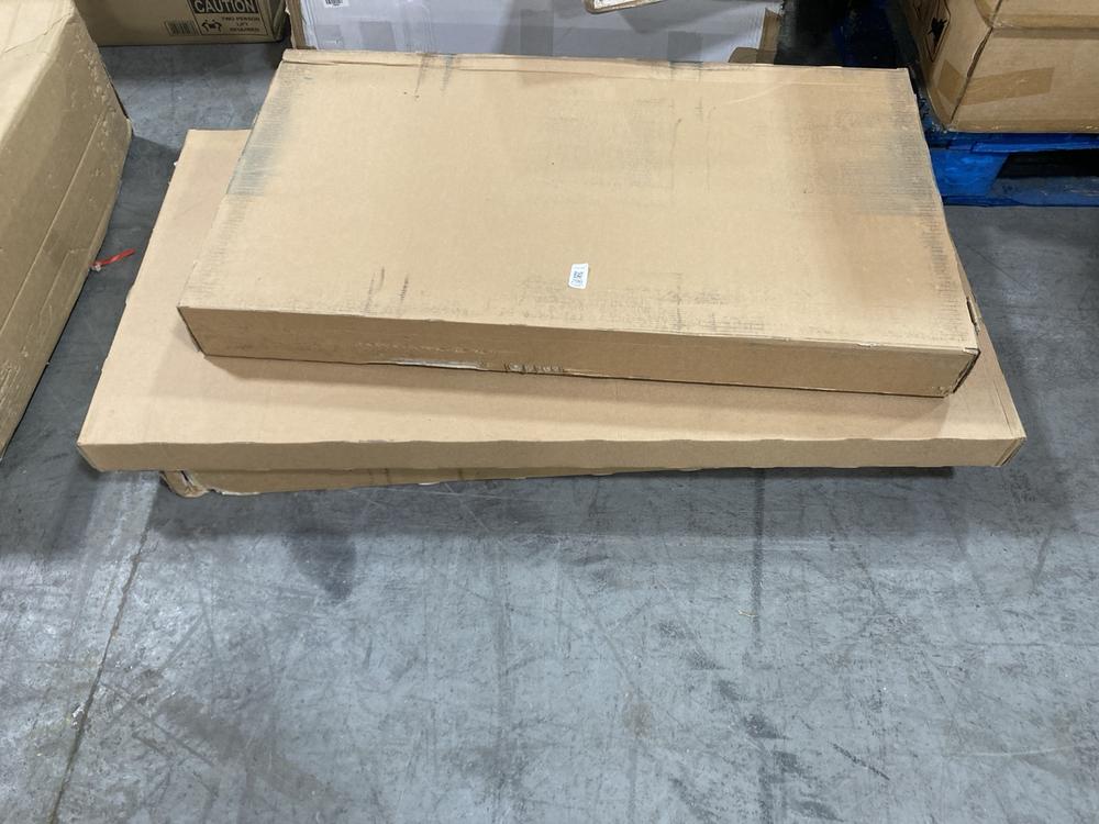 Lot 296  
            Chesterfield SR38 - Collection or Optional Delivery Available 

                
LITTLE ACORNS LANGDON CHANGING TABLE DRESSER IN WHITE (LOCATION: SR38 B10)