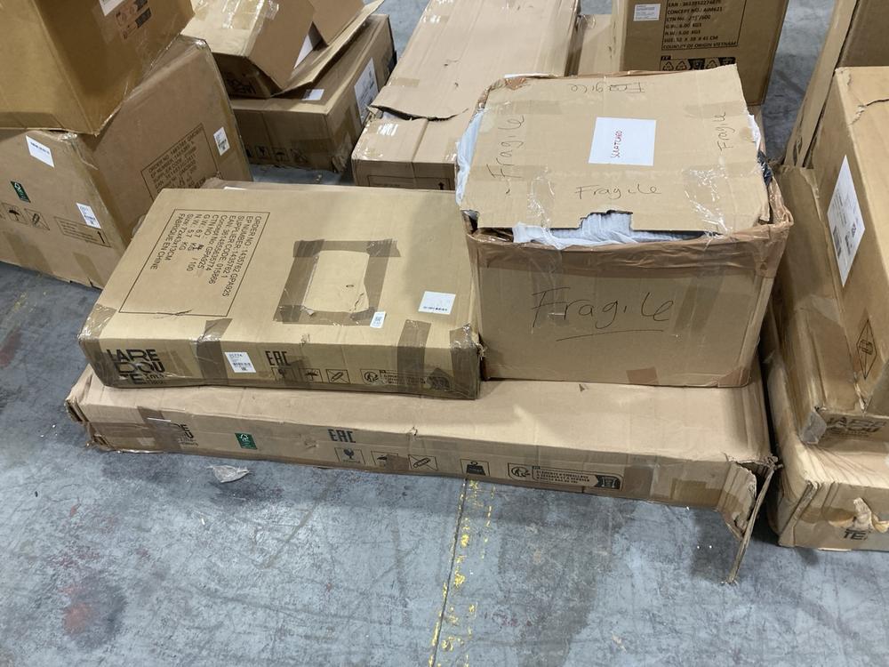 Lot 330  
            Chesterfield SR38 - Collection or Optional Delivery Available 

                
3 X ASSORTED ITEMS TO INCLUDE LA REDOUTE LUSSAN ASH DOUBLE TOP COFFEE TABLE IN NA...