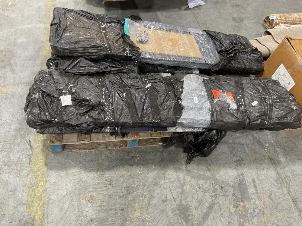 Lot 352  
            Chesterfield SR38 - Collection or Optional Delivery Available 

                
DRESSER IN CHARCOAL GREY (LOCATION: SR38 B8)