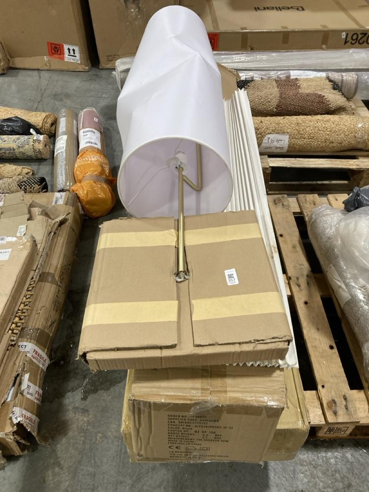 Lot 357  
            Chesterfield SR38 - Collection 

                
3 X ASSORTED ITEMS TO INCLUDE LAREDOUTE AM.PM MOKE METAL READING LAMP - ORIGINAL ...