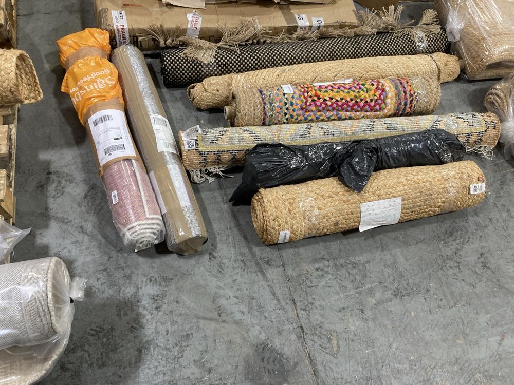 Lot 361  
            Chesterfield SR38 - Collection or Optional Delivery Available 

                
8 X ASSORTED RUGS TO INCLUDE LA REDOUTE UZZO AGED EFFECT KILIM WOOL MIX RUG 120 X...