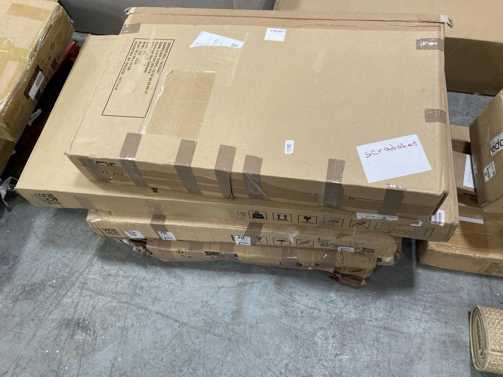 Lot 367  
            Chesterfield SR38 - Collection or Optional Delivery Available 

                
4 X ASSORTED ITEMS TO INCLUDE LA REDOUTE QUILDA VINTAGE TWO TIER COFFEE TABLE - O...