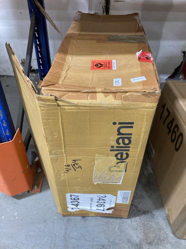 Lot 426  
            Chesterfield SR38 - Collection or Optional Delivery Available 

                
BELIANI KNITTED FOOT POUFFE IN WHITE - ITEM NO. 34367 (LOCATION: SR38 B7)