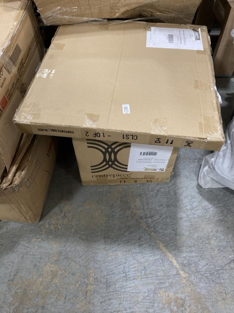 Lot 455  
            Chesterfield SR38 - Collection 

                
DFS GLASS LAMP TABLE IN BLACK GLOSS (COLLECTION ONLY) (LOCATION: SR38 B6)