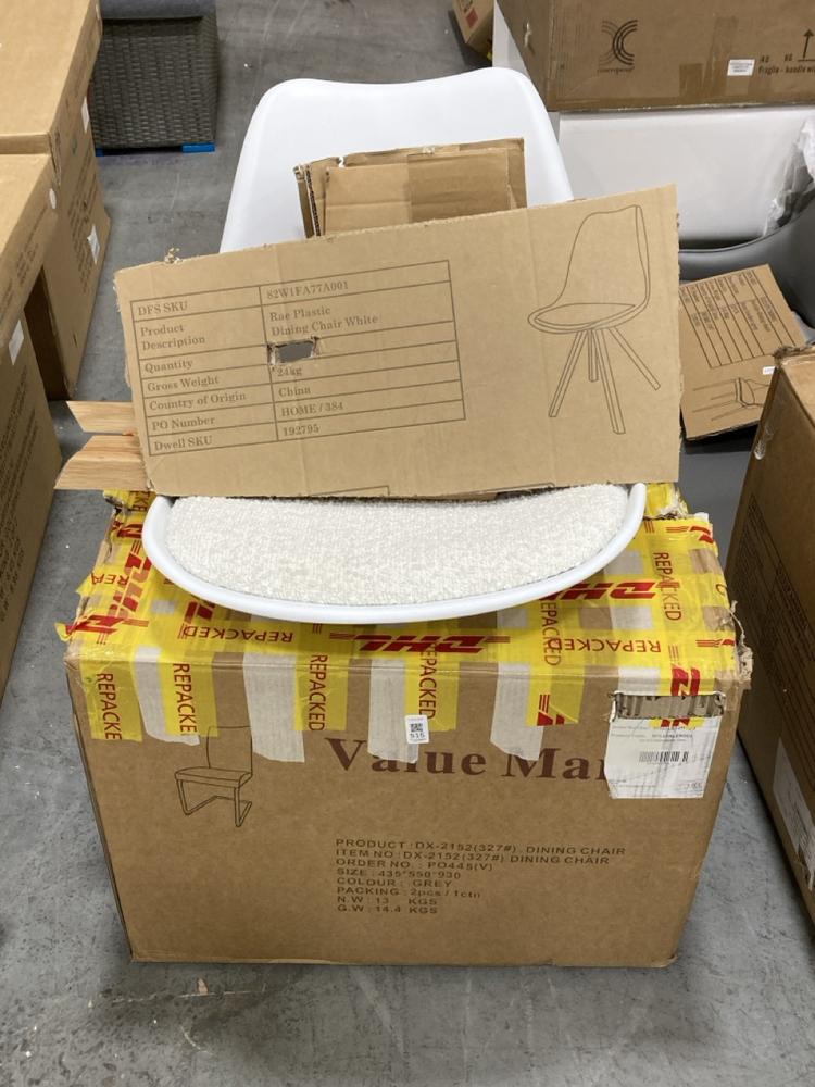 Lot 515  
            Chesterfield SR38 - Collection or Optional Delivery Available 

                
DFS SET OF 2 DINING CHAIRS IN GREY TO INCLUDE DFS PLASTIC DINING CHAIR IN WHITE (...