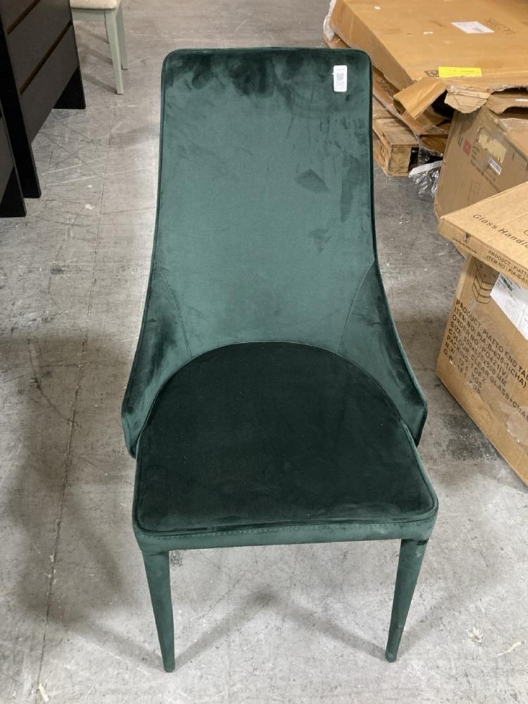 Lot 550  
            Chesterfield SR38 - Collection or Optional Delivery Available 

                
DFS DINING CHAIR IN DEEP GREEN VELVET FEEL FABRIC (LOCATION: SR38 B4)