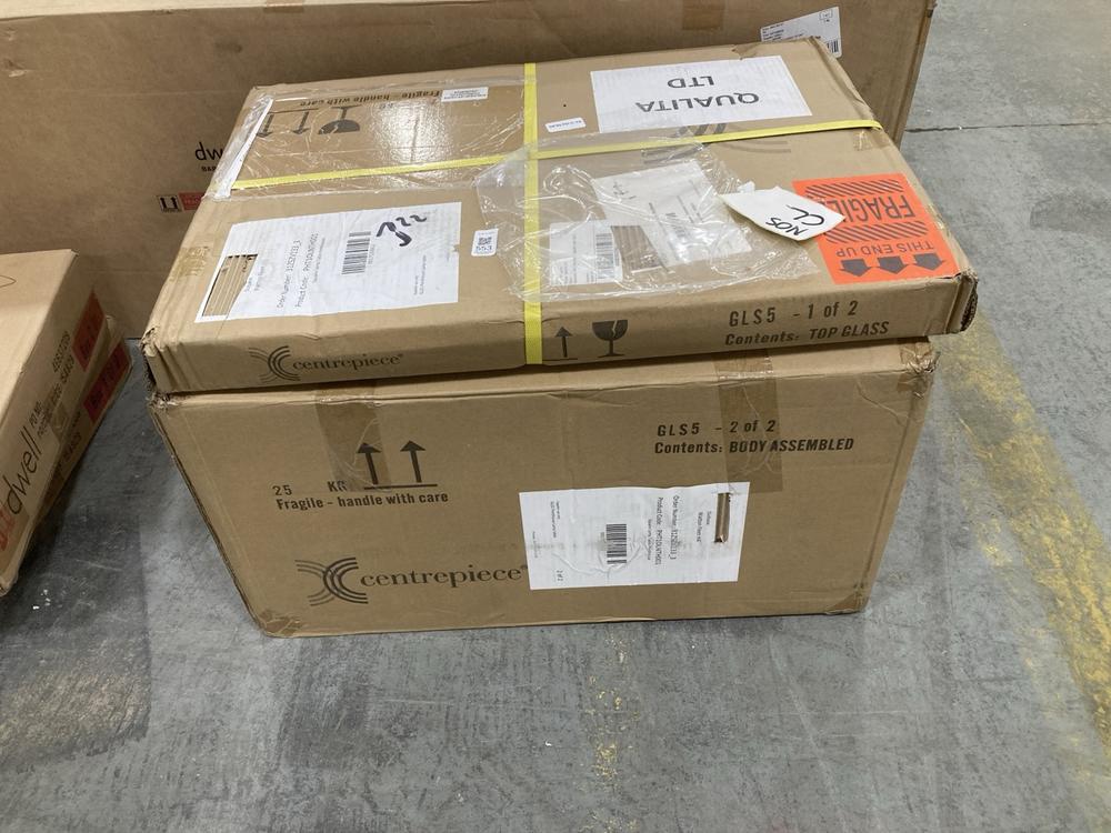 Lot 553  
            Chesterfield SR38 - Collection 

                
DFS GLASS SQUARE LAMP TABLE PENTHOUSE (COLLECTION ONLY) (LOCATION: SR38 B4)