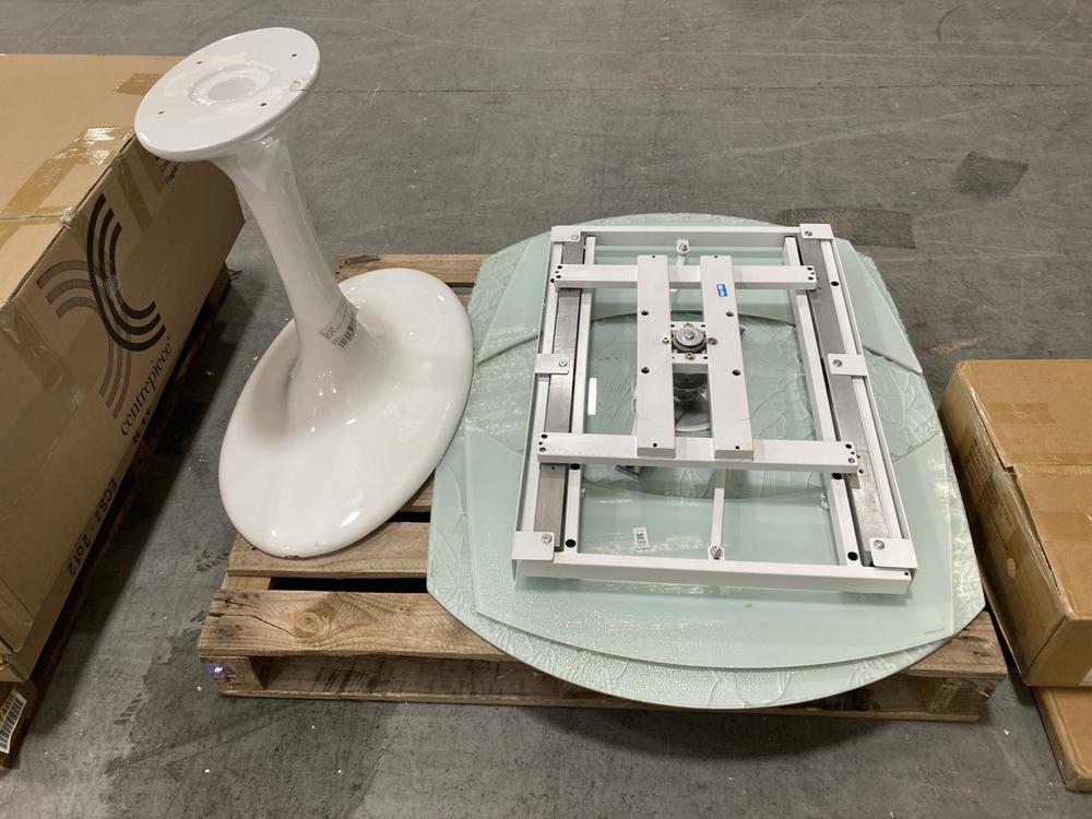 Lot 568  
            Chesterfield SR38 - Collection 

                
DFS MARBLE CERAMIC DINING TABLE *CRACKED* (COLLECTION ONLY) (LOCATION: SR38 B3) (...