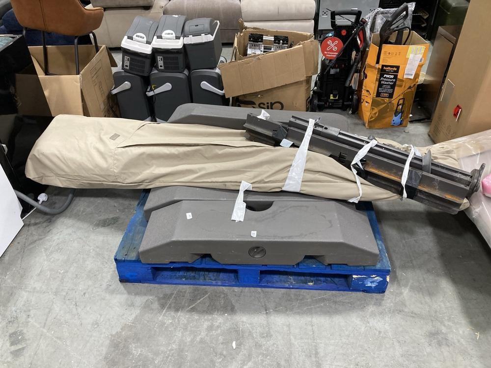 Lot 587  
            Chesterfield SR38 - Collection or Optional Delivery Available 

                
GARDEN BALSAM PATIO FURNITURE COVER