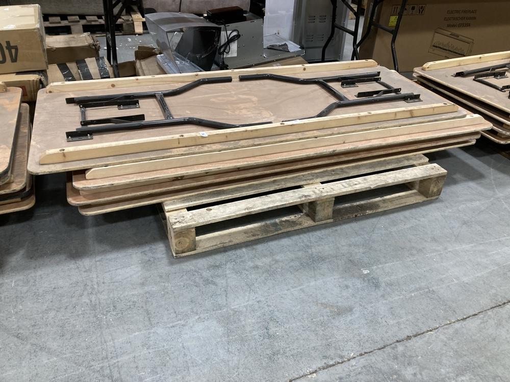 Lot 662  
            Chesterfield SR38 - Collection or Optional Delivery Available 

                
4 X FOLDABLE TABLES IN WOOD FINISH