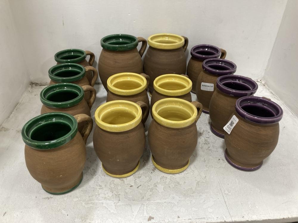 Lot 666  
            Chesterfield SR38 - Collection 

                
14 X ASSORTED ITEMS TO INCLUDE DECORATIVE MUG POT IN NATURAL / PURPLE (COLLECTION...