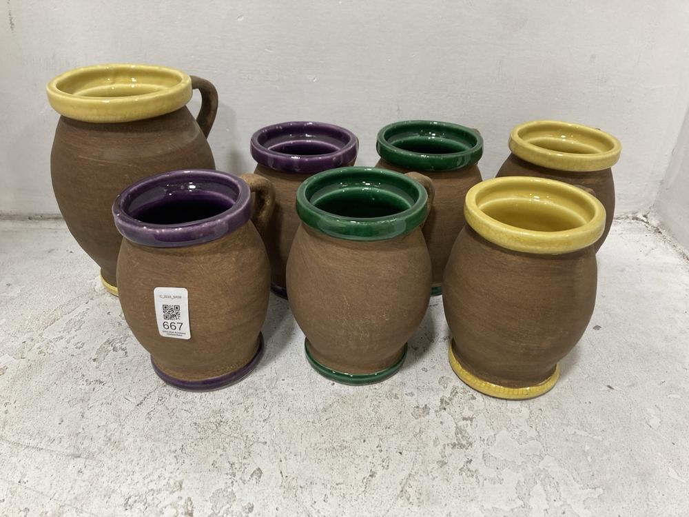 Lot 667  
            Chesterfield SR38 - Collection 

                
7 X ASSORTED ITEMS TO INCLUDE DECORATIVE MUG POT IN NATURAL / PURPLE (COLLECTION ...