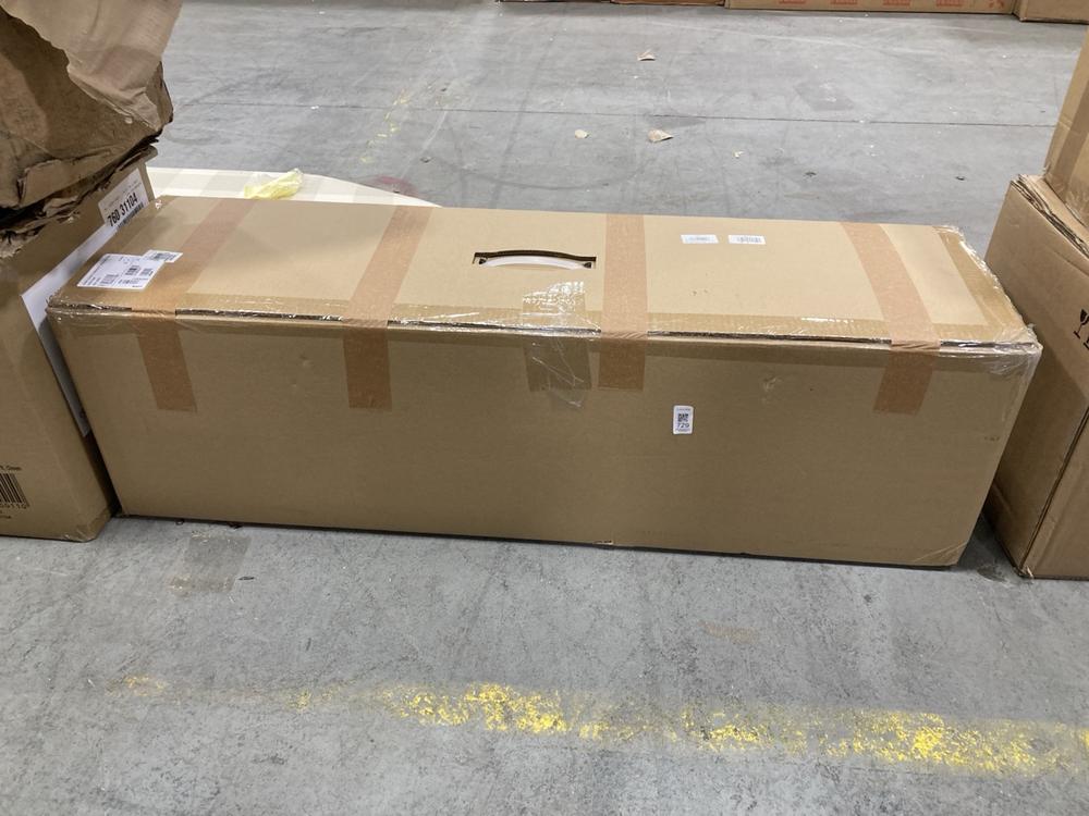 Lot 729  
            Chesterfield SR38 - Collection or Optional Delivery Available 

                
JOHN LEWIS FINCHLEY POTTED PRE-LIT 5FT CHRISTMAS TREE IN GREEN - ORIGINAL RRP £12...