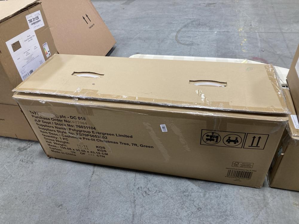 Lot 731  
            Chesterfield SR38 - Collection or Optional Delivery Available 

                
CASHMERE PRE-LIT 7FT CHRISTMAS TREE IN GREEN (LOCATION: SR38 A5)