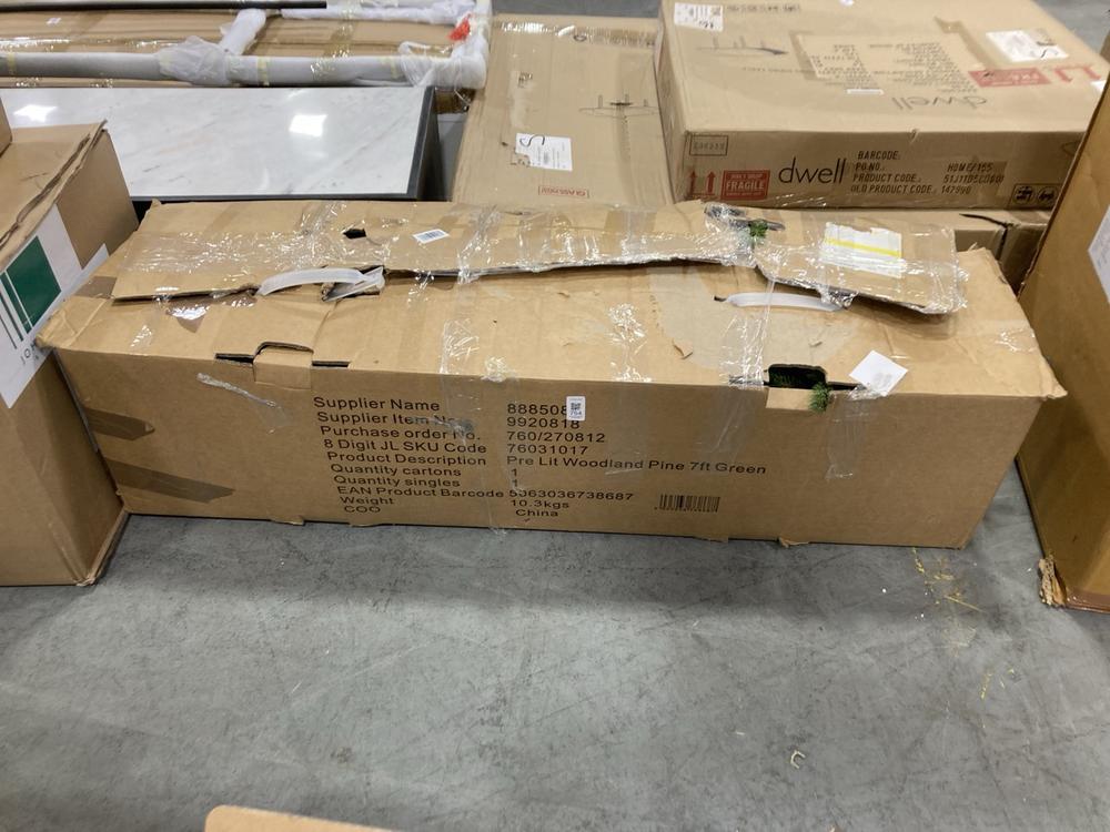 Lot 754  
            Chesterfield SR38 - Collection or Optional Delivery Available 

                
JOHN LEWIS PRE-LIT WOODLAND PINE 7FT TREE IN GREEN (LOCATION: SR38 6)