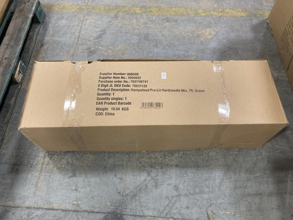 Lot 756  
            Chesterfield SR38 - Collection or Optional Delivery Available 

                
JOHN LEWIS HAMPSTEAD PRE-LIT HARD NEEDLE MIX 7FT CHRISTMAS TREE IN GREEN (LOCATIO...