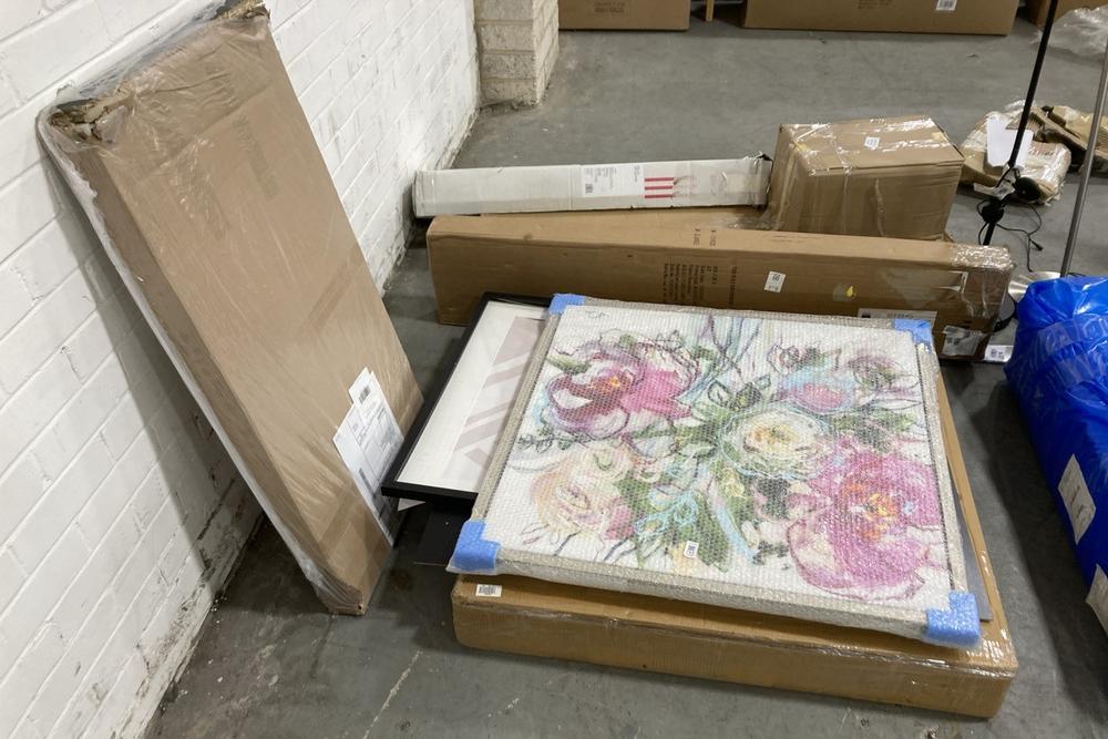 Lot 761  
            Chesterfield SR38 - Collection 

                
4 X ASSORTED JOHN LEWIS ITEMS TO INCLUDE JOHN LEWIS ANA CHERRY 'BLOSSOM WHISPERS'...
