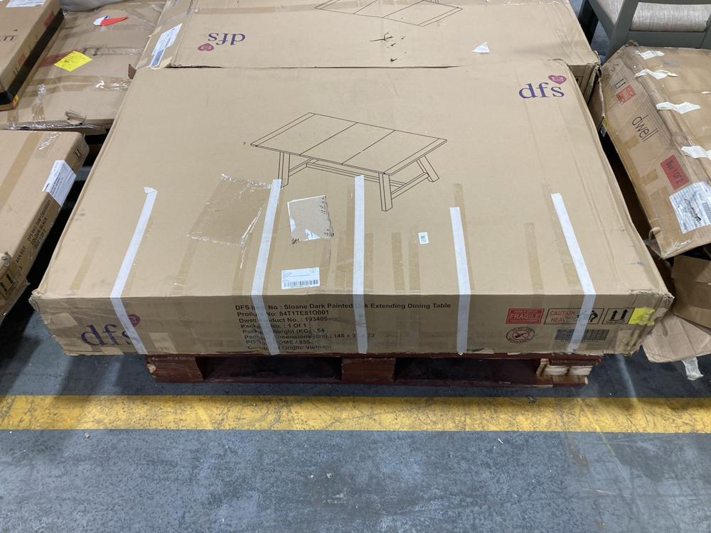 Lot 792  
            Chesterfield SR38 - Collection or Optional Delivery Available 

                
DFS DARK PAINTED OAK EXTENDING DINING TABLE IN OAK (LOCATION: SR38 A6) (BBFTGRRE9AZ)