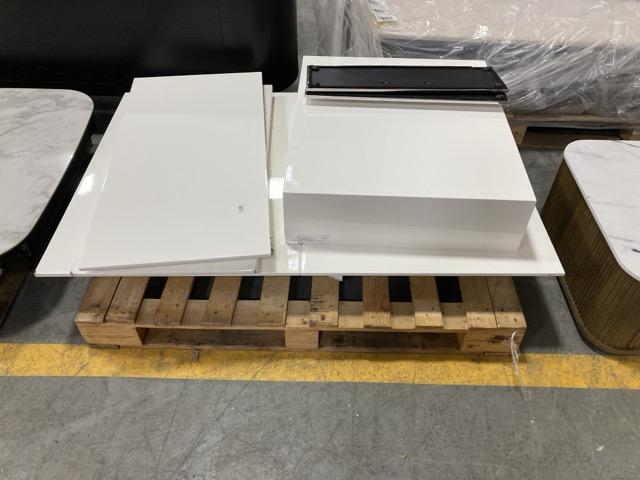 Lot 795  
            Chesterfield SR38 - Collection or Optional Delivery Available 

                
DFS EXTENDING DINING TABLE IN WHITE / CHROME *PARTS* (LOCATION: SR38 A6)