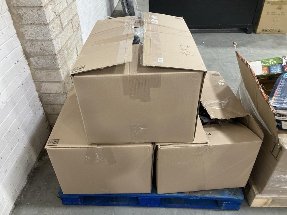 Lot 813  
            Chesterfield SR38 - Collection 

                
PALLET OF ASSORTED ITEMS TO INCLUDE STAR WARS DARTH VADER KIDS COSTUME YEAR 11-13...