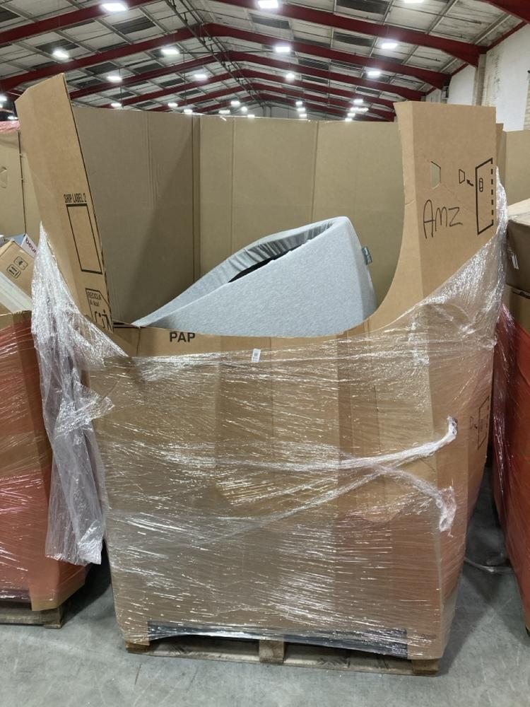 Lot 824  
            Chesterfield SR38 - Collection 

                
PALLET OF ASSORTED ITEMS TO INCLUDE HIGH ENERGY WILD BIRD FOOD *BEST-BEFORE 11/12...