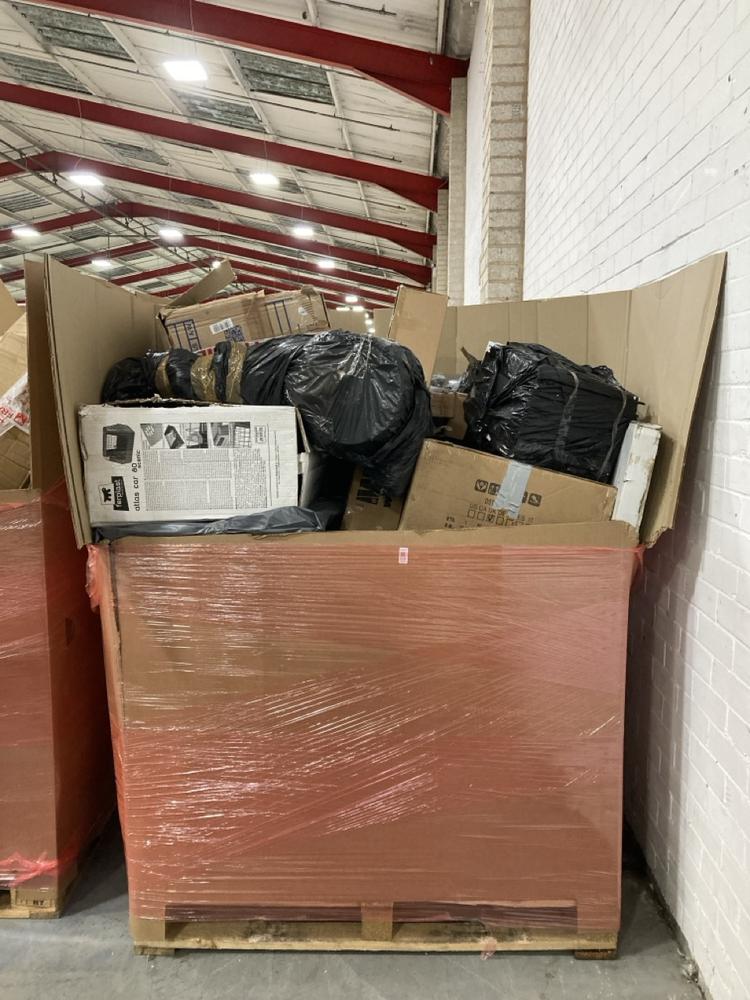 Lot 828  
            Chesterfield SR38 - Collection 

                
PALLET OF ASSORTED ITEMS TO INCLUDE TOSHIBA MICROWAVE IN WHITE (COLLECTION ONLY) ...