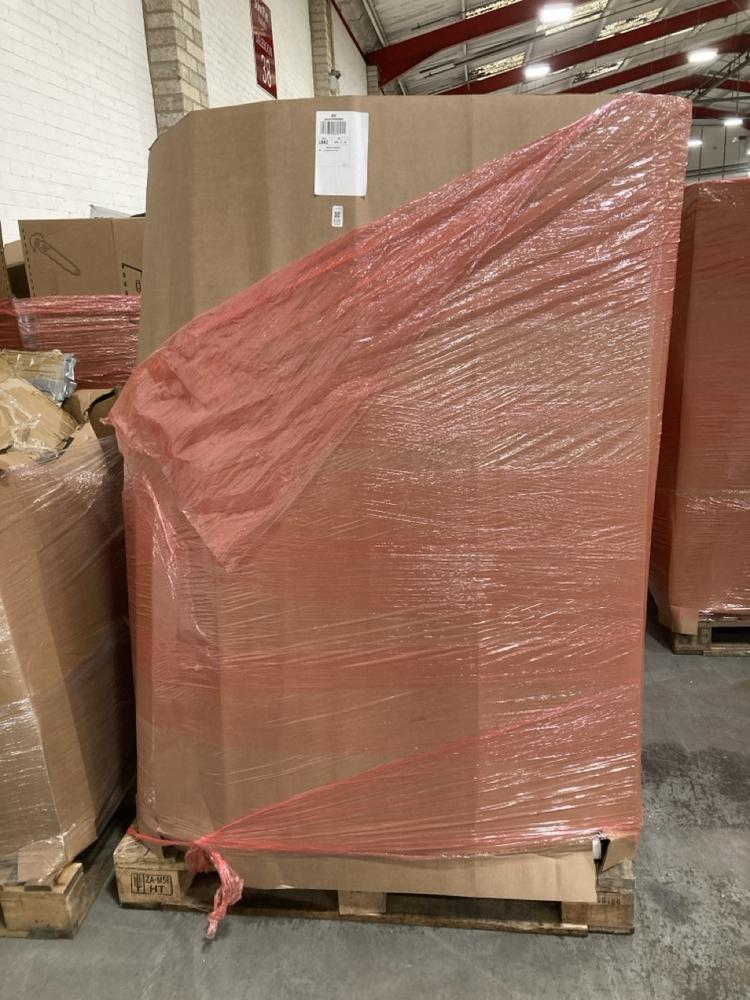 Lot 830  
            Chesterfield SR38 - Collection 

                
PALLET OF ASSORTED ITEMS TO INCLUDE A QTY OF BLACK FILING BINDERS (COLLECTION ONL...