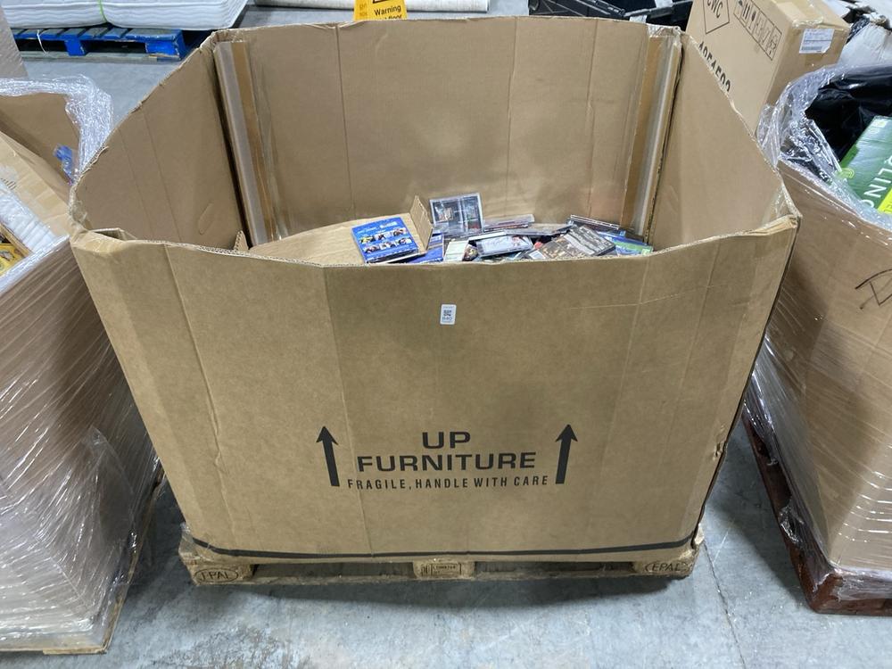 Lot 840  
            Chesterfield SR38 - Collection 

                
PALLET OF ASSORTED ITEMS TO INCLUDE 4K ULTRA HD + BLU-RAY ULTIMATE COLLECTOR'S ED...