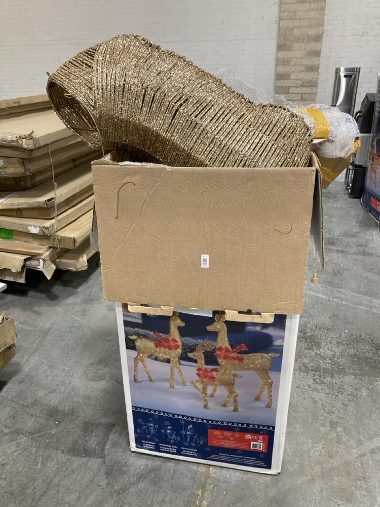 Lot 868  
            Chesterfield SR38 - Collection or Optional Delivery Available 

                
SET OF 3 DEER FAMILY WITH TWINKLE LIGHTS GARDEN ORNAMENTS - ORIGINAL RRP £250 (LO...