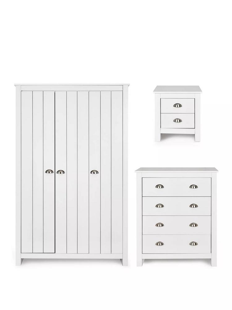 Lot 902  
            Chesterfield SR38 - Collection or Optional Delivery Available 

                
ATLANTA 3 PIECE PACKAGE - 3 DOOR WARDROBE, 4 DRAWER CHEST, 2 DRAWER BEDSIDE CHEST...