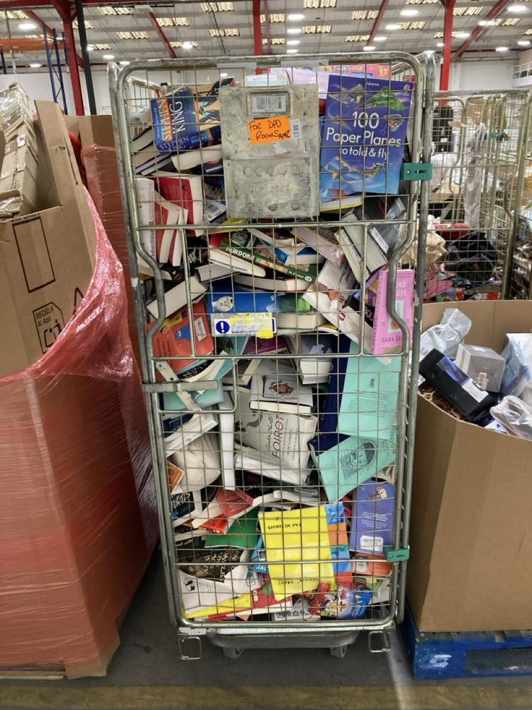 Lot 981  
            Chesterfield SR38 - Collection 

                
CAGE OF ASSORTED BOOKS TO INCLUDE AGATHA CHRISTIE POIROT (CAGE NOT INCLUDED ) (CO...