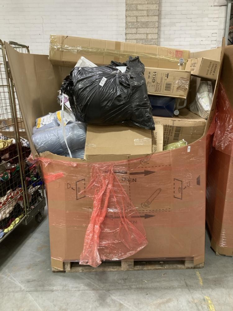 Lot 984  
            Chesterfield SR38 - Collection or Optional Delivery Available 

                
PALLET OF ASSORTED ITEMS TO INCLUDE MASS DYNAMIC MUTE SEAT COVER (LOCATION: SR37)