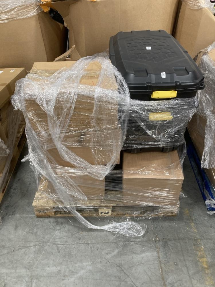 Lot 995  
            Chesterfield SR38 - Collection or Optional Delivery Available 

                
QTY OF ASSORTED BATISTE 6 X 50ML DRY SHAMPOO (LOCATION: SR37)