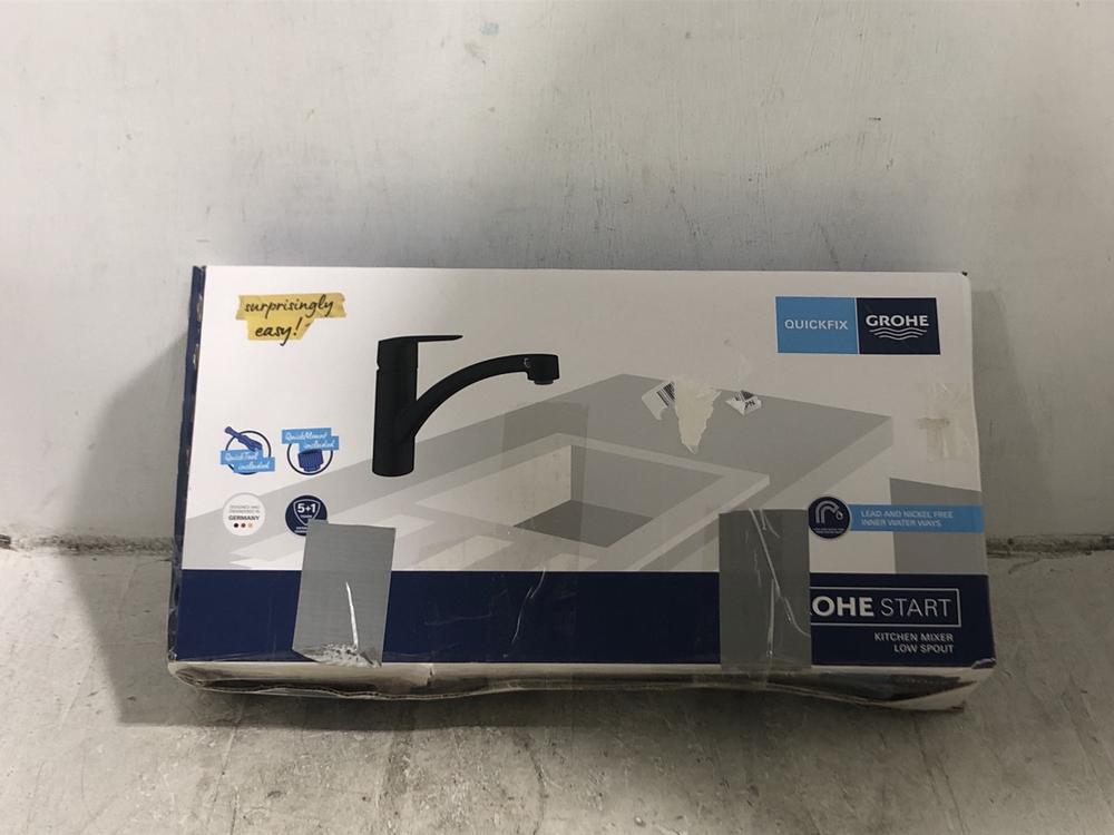 Lot 1025  
            Chesterfield SR45 - Parcel Delivery Only 

                
GROHE QUICK FIX KITCHEN MIXER LOW SPOUT ORIGINAL RRP £144 (LOCATION: D9)