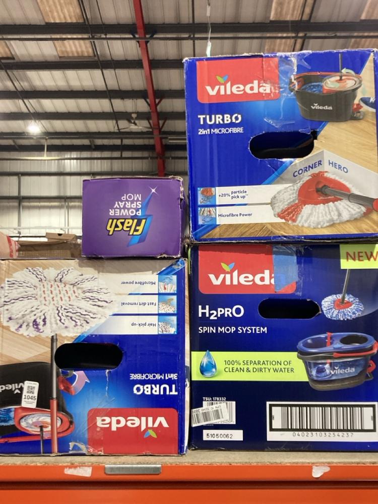 Lot 1045  
            Chesterfield SR45 - Parcel Delivery Only 

                
4X ASSORTED MOPS TO INCLUDE VILEDA TURBO 3 IN 1 MICROFIBRE (LOCATION: D10)