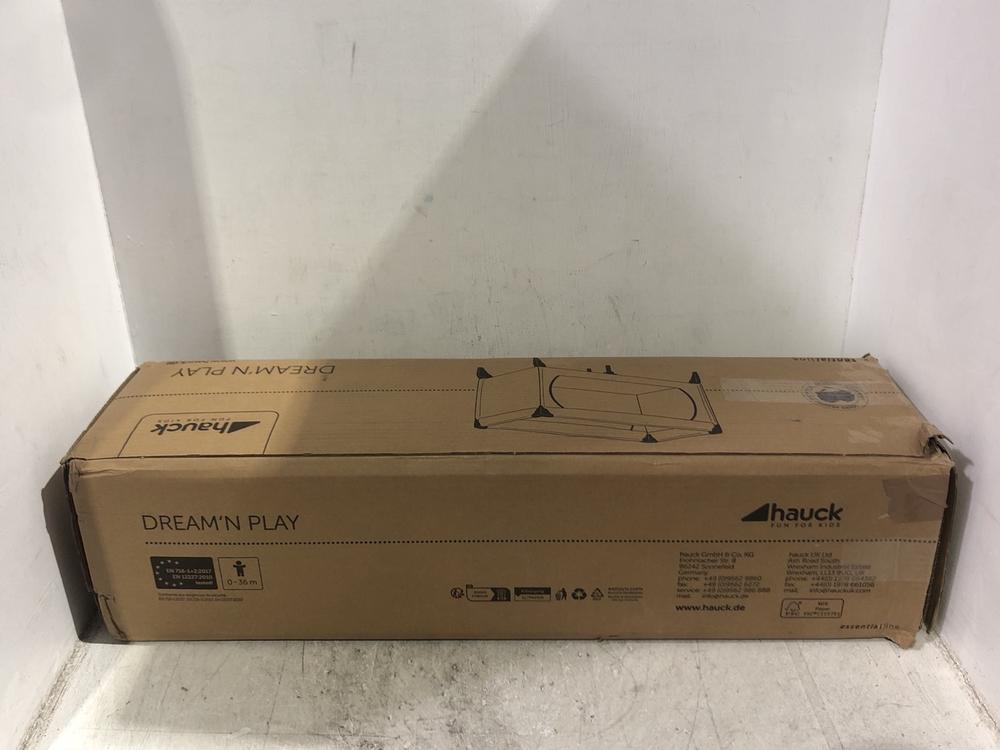 Lot 1088  
            Chesterfield SR45 - Parcel Delivery Only 

                
HAUCK DREAM N PLAY TRAVEL COT (LOCATION: C2)